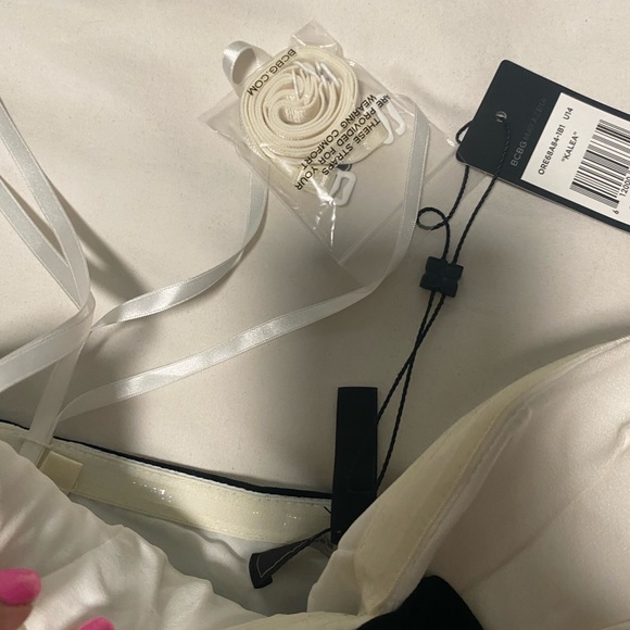 BCBGMaxazria black/white mini new with tags size 2 - Picture 4 of 8